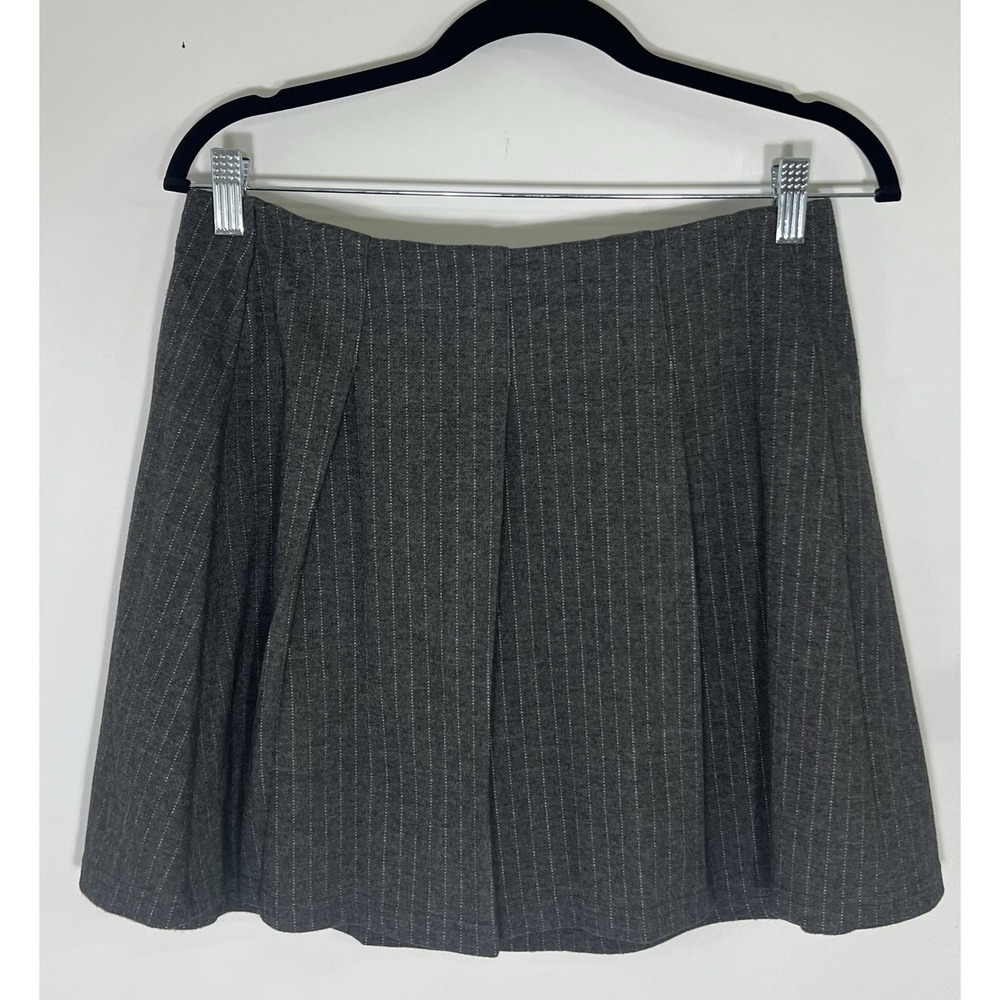 NWT H&M Pleated Mini Skirt Size M Grey Dark Academia Preppy